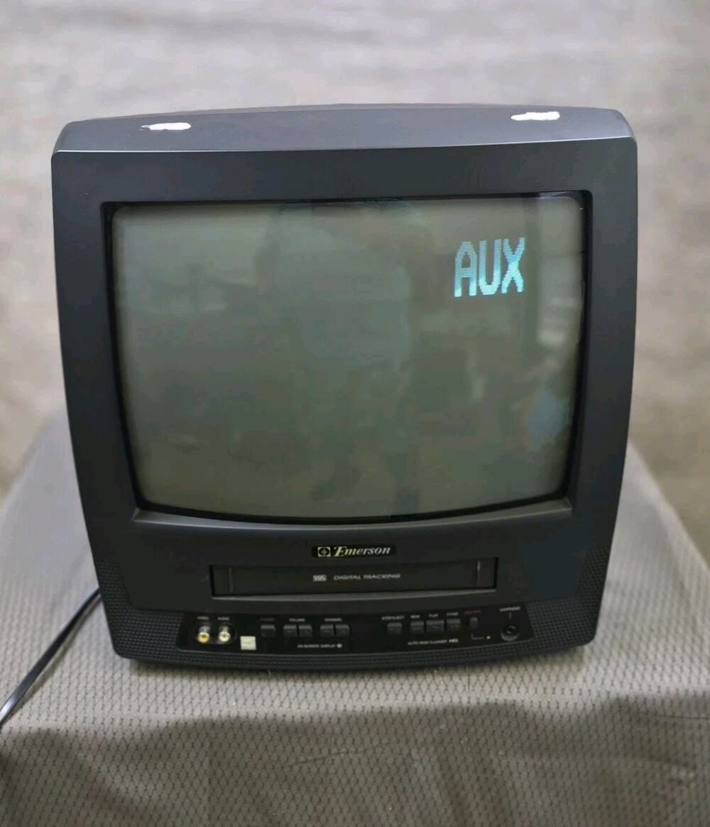 Emerson EWC1303A 13" CRT TV VHS VCR Retro Gaming No Remote "VHS & VCR NOT WORK"